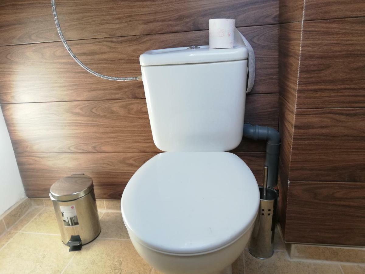 Guest Room Asparuh Trojan Exterior foto